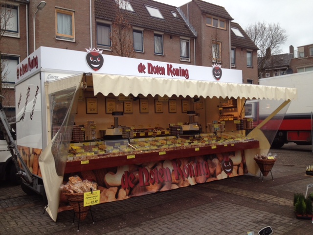 De Notenkoning op de markt in Poeldijk